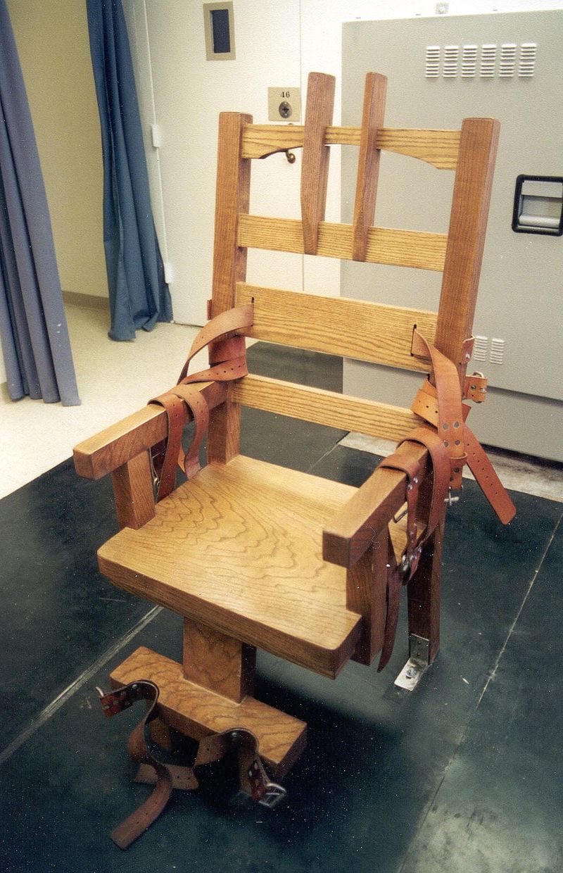 800px-Florida_electric-chair.jpg