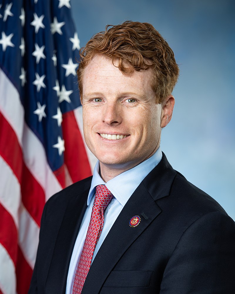 800px-Joe_Kennedy_III,_official_portrait,_116th_Congress.jpg
