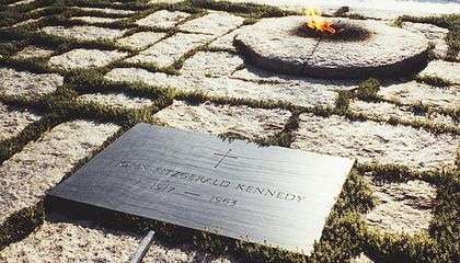 jfk_grave.jpg